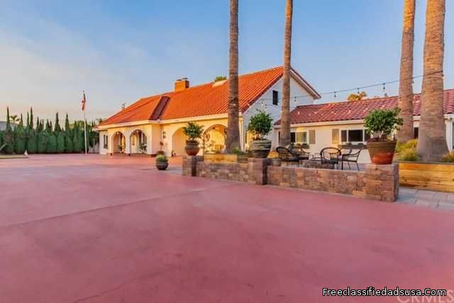 Full-service Digital Platform to Search Home for Sale in Lakewood